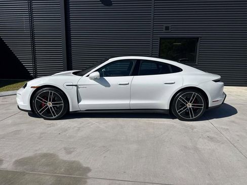 Used 2025 Porsche Taycan 4S AWD/4WD image 2