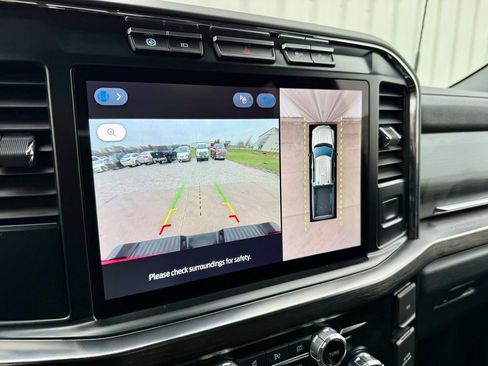 Certified 2024 Ford F350 Lariat w/ Chrome Package image 27