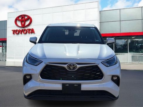 Used 2023 Toyota Highlander LE image 10