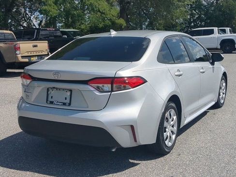 Used 2023 Toyota Corolla LE FWD image 4