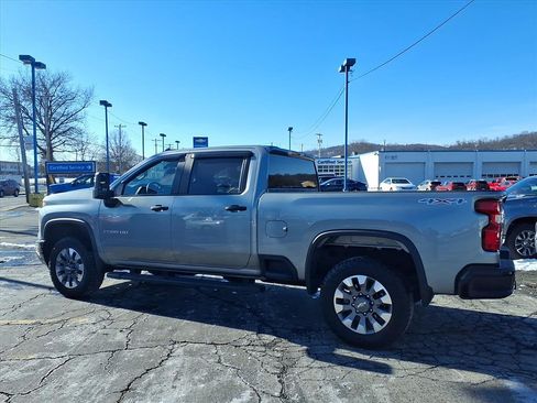 Used 2024 Chevrolet Silverado 2500 Custom w/ Custom Convenience Package AWD/4WD image 5
