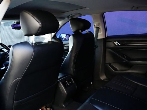 Used 2018 Honda Accord EX-L image 16