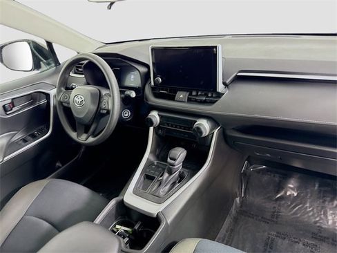 Certified 2023 Toyota RAV4 LE image 27