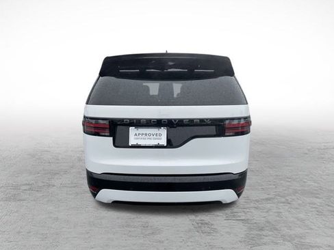 Certified 2024 Land Rover Discovery Dynamic SE image 6