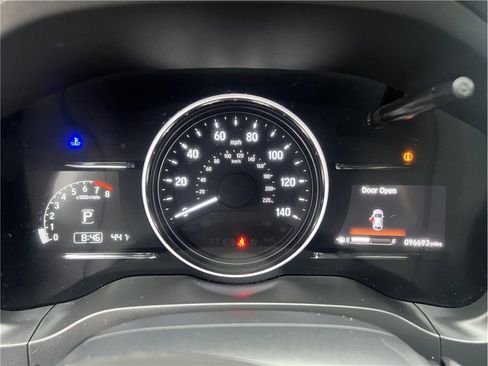 Used 2021 Honda HR-V EX image 17