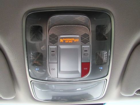 Used 2022 Genesis GV70 2.5T AWD/4WD image 59
