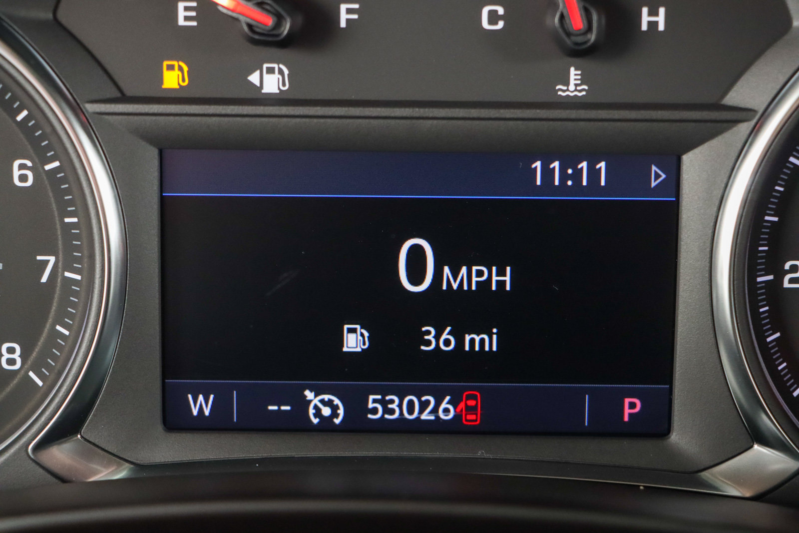 Used 2024 GMC Terrain SLT AWD/4WD image 16