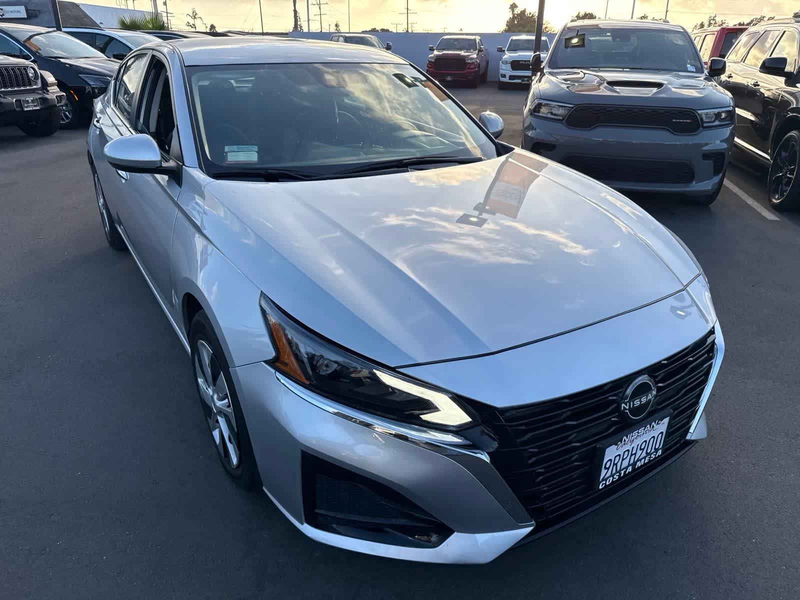 Used 2023 Nissan Altima 2.5 S FWD image 7