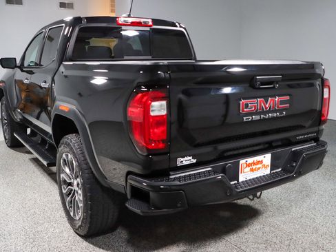 Used 2023 GMC Canyon Denali AWD/4WD image 9