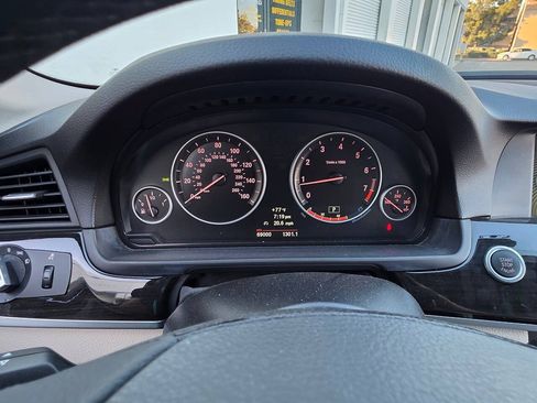 Used 2012 BMW 550i Sedan RWD image 17