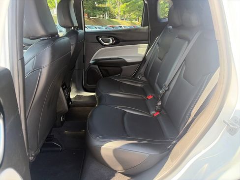 Used 2025 Jeep Compass Limited AWD/4WD image 24