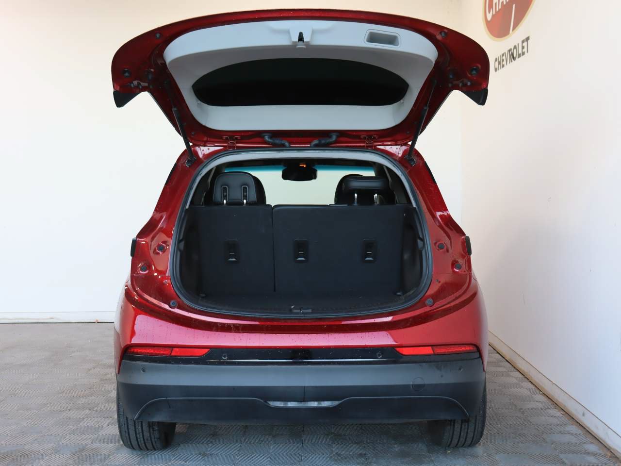 Used 2022 Chevrolet Bolt LT FWD image 5