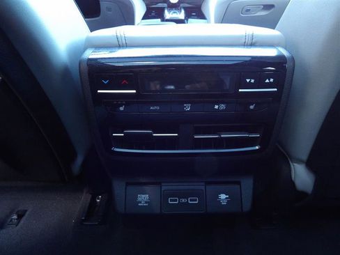 Used 2022 Acura MDX SH image 13