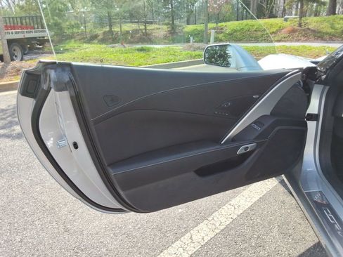 Used 2015 Chevrolet Corvette Z06 w/ 2LZ Preferred Equipment Group image 20