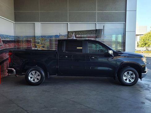 Used 2025 Chevrolet Silverado 1500 LT image 4