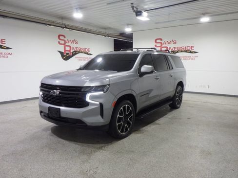 Used 2023 Chevrolet Suburban RST w/ Sport Performance Package AWD/4WD image 1