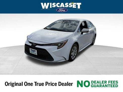 Used 2024 Toyota Corolla LE image 14