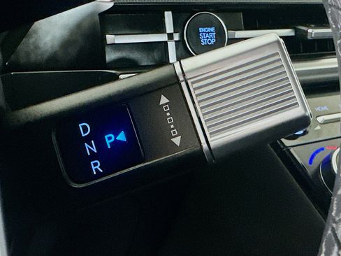 Used 2025 Hyundai Santa Fe SEL image 24