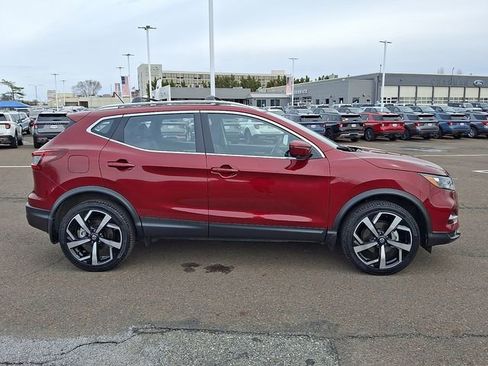 Used 2022 Nissan Rogue Sport SL AWD/4WD image 7