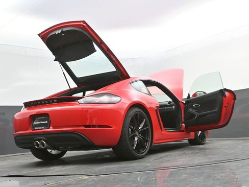 New 2025 Porsche Cayenne S image 36