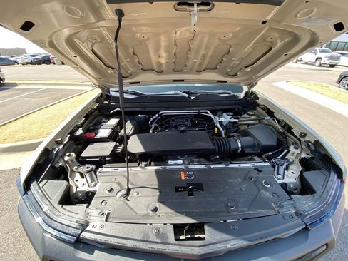 Used 2023 Chevrolet Colorado W/T image 28