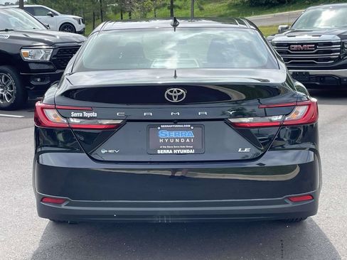 Used 2025 Toyota Camry LE FWD image 4