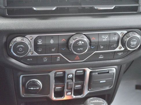 New 2026 Jeep Gladiator Sport image 27