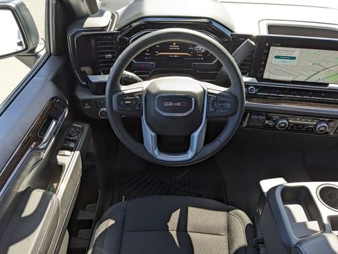 Used 2026 GMC Sierra 1500 Elevation image 18