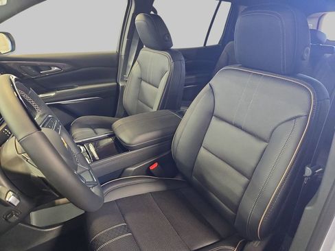 New 2026 Chevrolet Traverse High Country w/ LPO, Floor Liner Package image 19