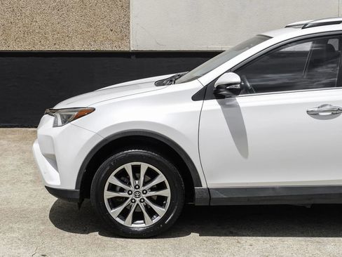 Used 2017 Toyota RAV4 Limited FWD image 12