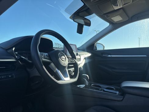 Certified 2023 Nissan Altima 2.5 SV image 36