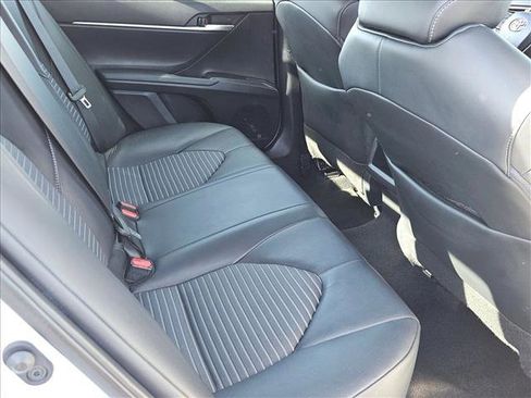Used 2023 Toyota Camry SE image 18