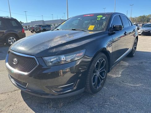 Used 2013 Ford Taurus SHO image 2