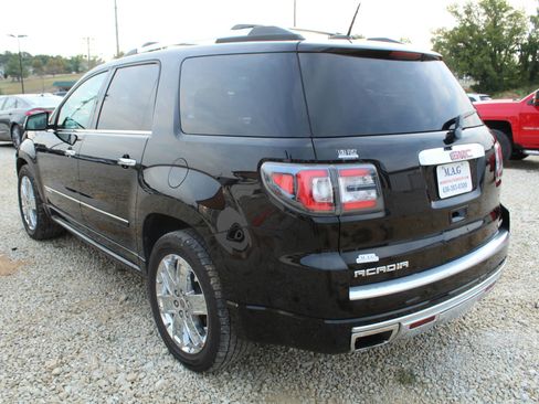 Used 2016 GMC Acadia Denali image 3