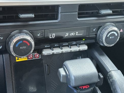 Used 2025 Toyota 4Runner TRD Off-Road image 20