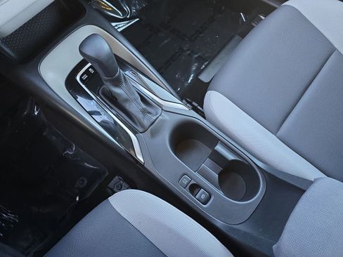 Used 2024 Toyota Corolla LE image 29