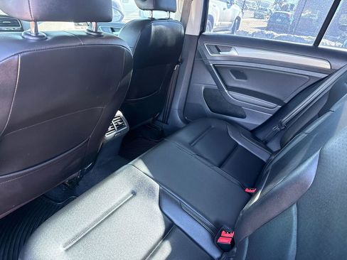 Used 2019 Volkswagen Golf Alltrack S image 15