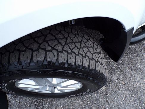 Used 2018 Nissan Frontier SV w/ Value Truck Package image 2