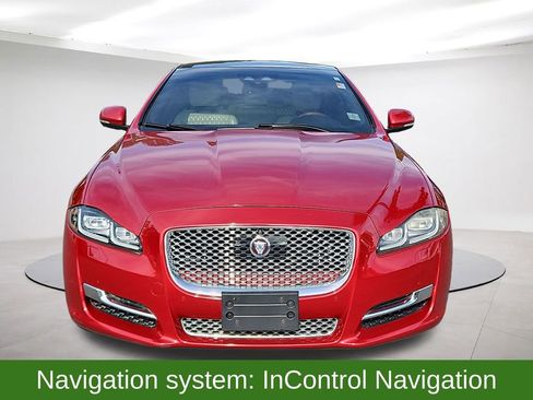 Used 2019 Jaguar XJ L Portfolio RWD image 2
