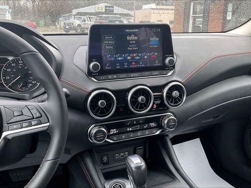 Used 2024 Nissan Sentra SR w/ SR Premium Package image 6