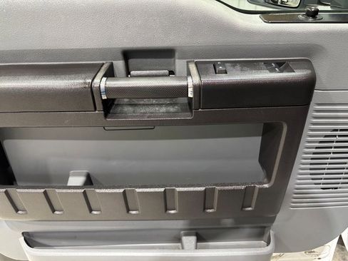 Used 2015 Ford F250 XL w/ Power Equipment Group image 16