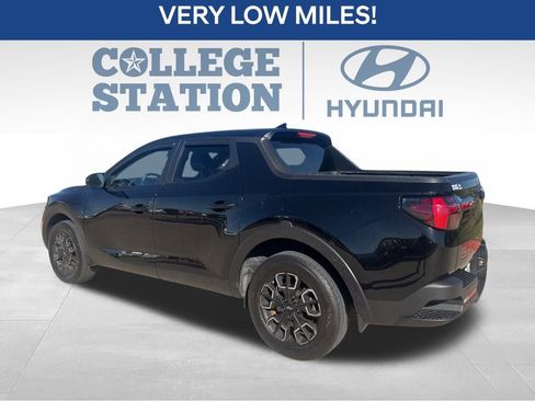 Used 2023 Hyundai Santa Cruz SEL image 11