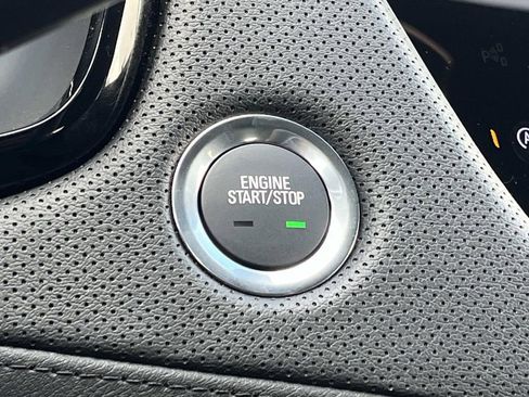 New 2026 Cadillac XT5 Luxury image 33