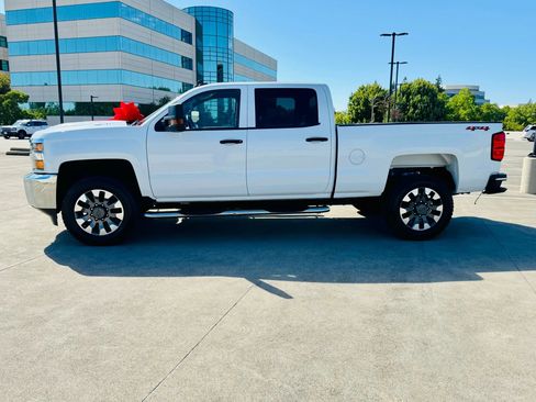 Used 2019 Chevrolet Silverado 2500 W/T w/ Snow Plow Prep Package image 19