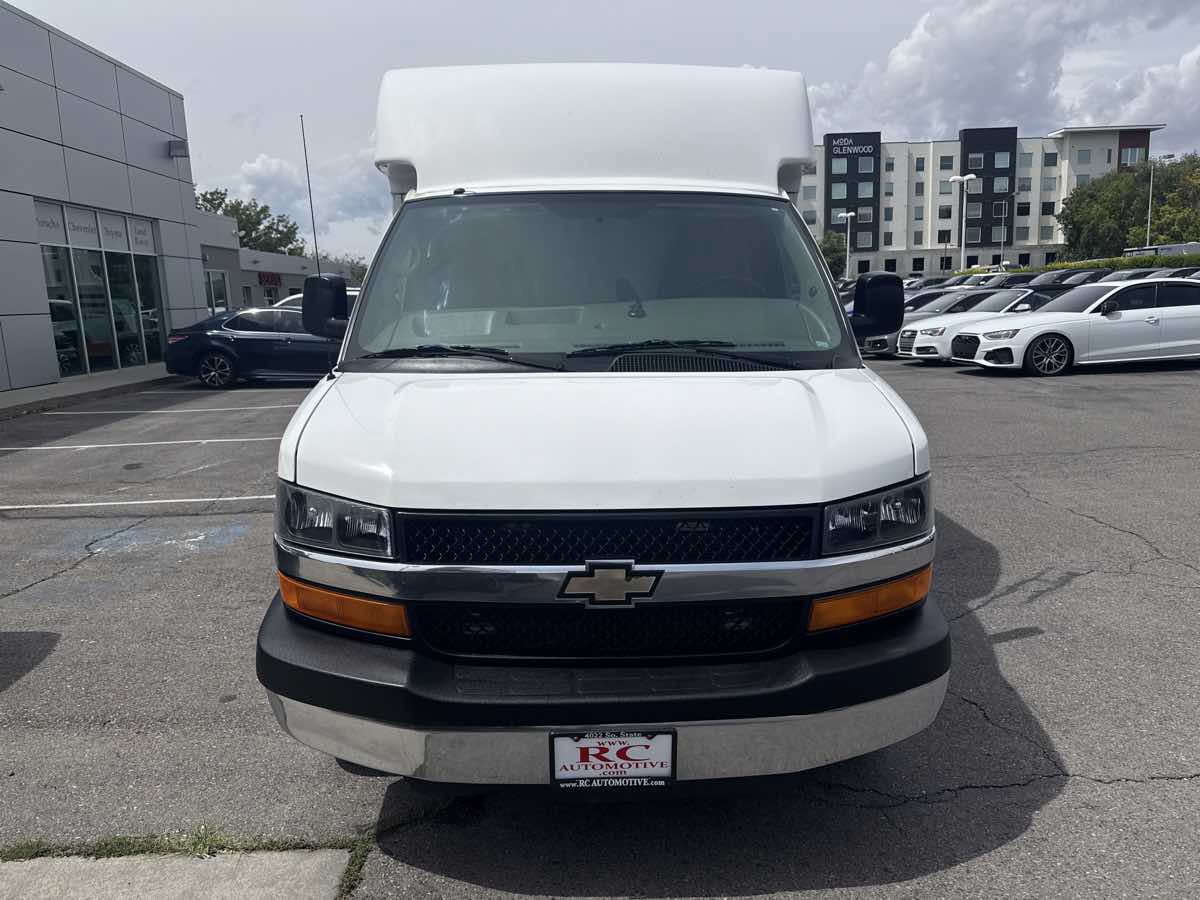 Used 2013 Chevrolet Express 3500 w/ Chrome Appearance Package RWD image 3