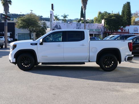 Used 2023 GMC Sierra 1500 Elevation w/ X31 Off-Road Package image 2
