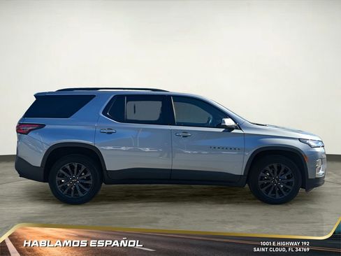 Used 2023 Chevrolet Traverse RS image 8
