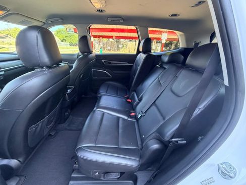 Used 2020 Kia Telluride LX FWD image 21