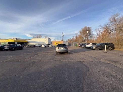 Used 2025 Chevrolet Equinox LT image 16