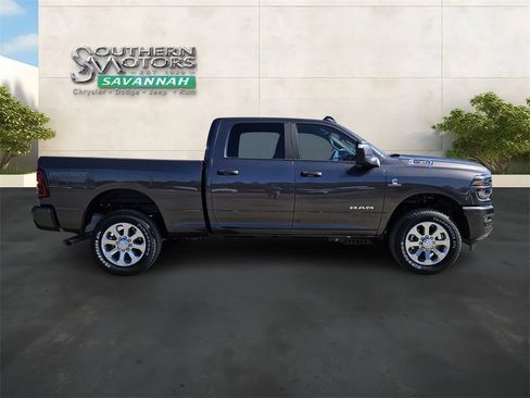 New 2026 RAM 2500 Big Horn AWD/4WD image 6